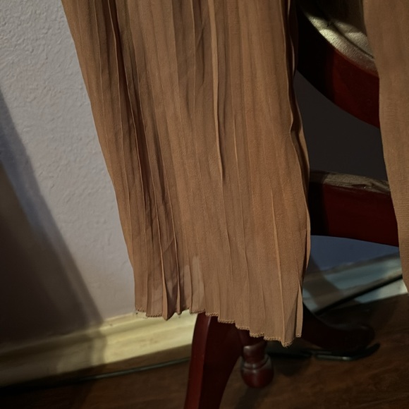 Slacks - Picture 4 of 7